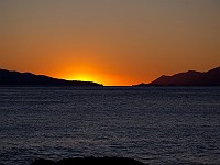 Chorvatsko - západ slunce nad Korčulou (30.8.2006)